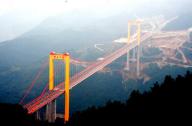 世界上最高的钢箱梁悬索桥：普立特大桥